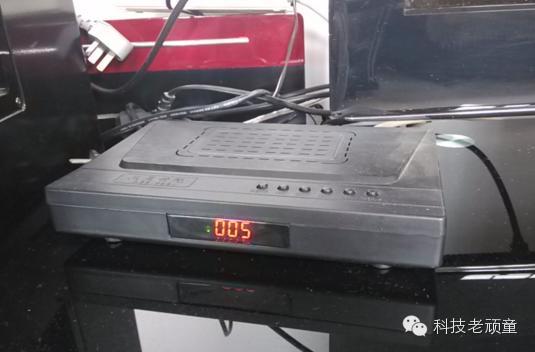 ����·�����ĵ���һֱ���غĵ����Ƕ���