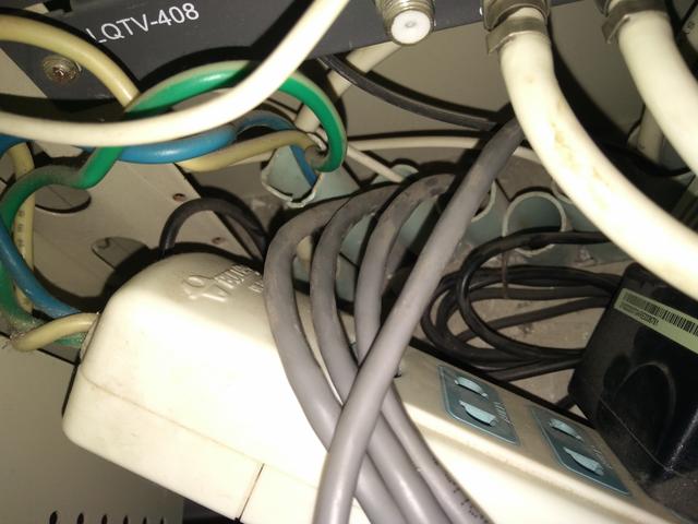 ���ڹ�è��ô��������·������