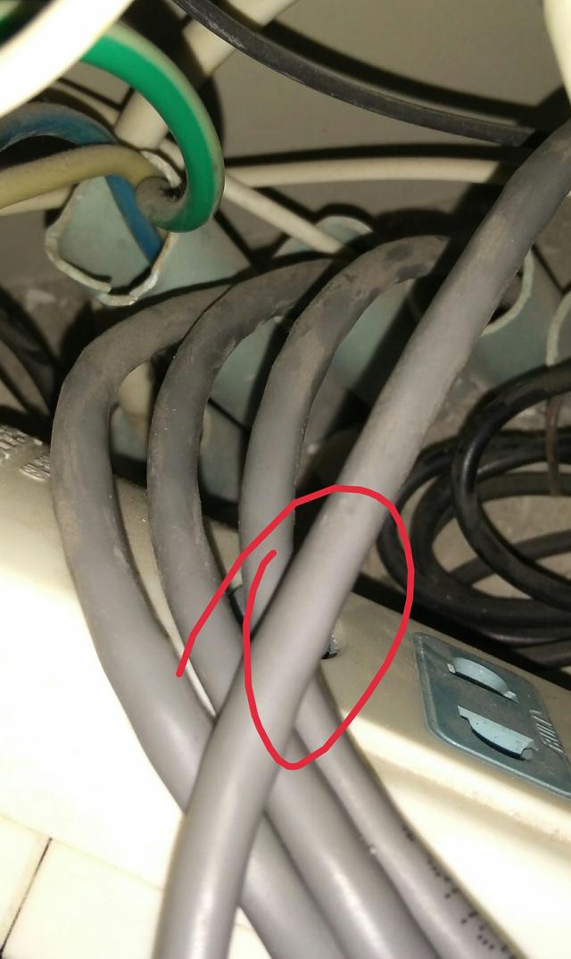 ���ڹ�è��ô��������·������