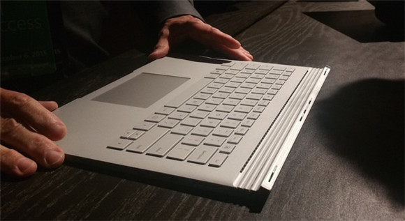Surface Book2�ع�:���귢��!���������ǿ