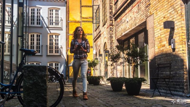 ���Թر�QQ��Ϣ�ε���ʾ���ķ���